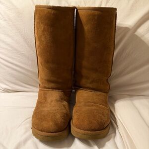 UGG Classic Tall II Chestnut Boots Size 9